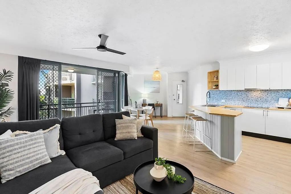 Stylish 2-Br Apartment Gold Coast